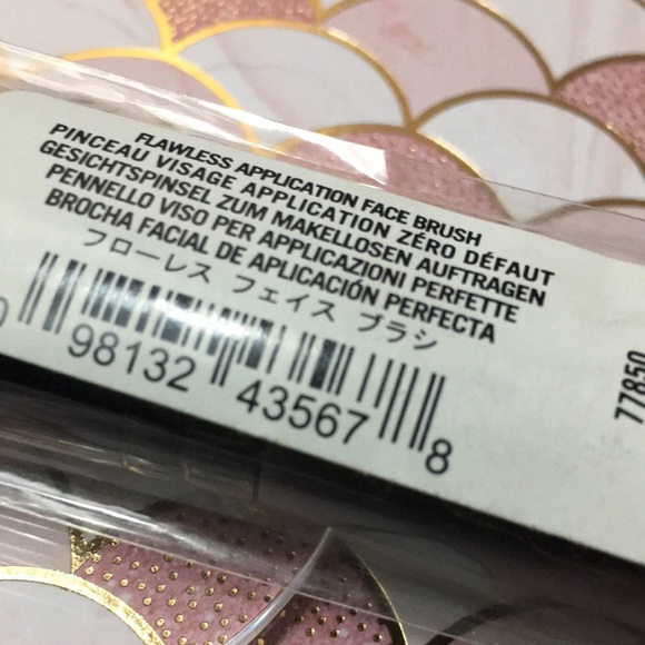 BareMinerals flawless application face brush new sealed in package! - Picture 3 of 5